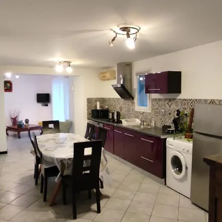 F2 Dessous De Apartment *