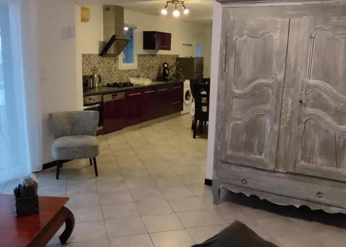 F2 Dessous De Apartment